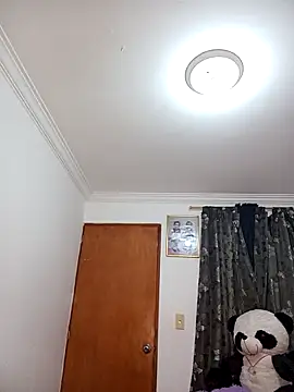 Reichel05  online show from March 4, 5:35 am