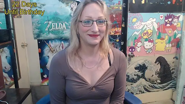 Savanah Banana  online show from April 30, 9:19 pm