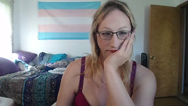 Snapshot of Savanah_Banana_ chatting on June 5, 8:14 pm Savanah Banana online show from June 5, 8:14 pm