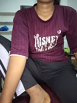 Snapshot of Isha_kumari_69 chatting on July 27, 7:48 am Isha kumari 69 online show from July 27, 7:48 am