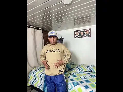 Mike and Rayan online show from November 12, 12:22 am