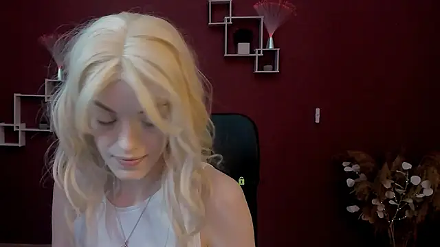 mia starrr  online show from March 13, 7:42 pm