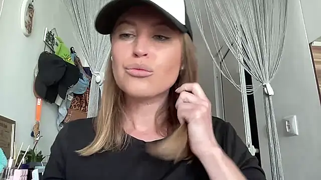 Ameli8 online show from May 2, 9:58 am