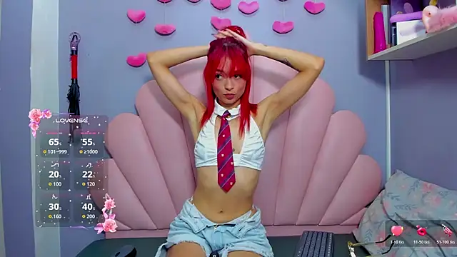 Snapshot of luci_miller chatting on November 9, 2:32 am luci miller online show from November 9, 2:32 am