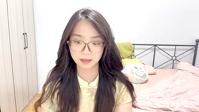 Hmm 0303 online show from May 10, 4:34 pm