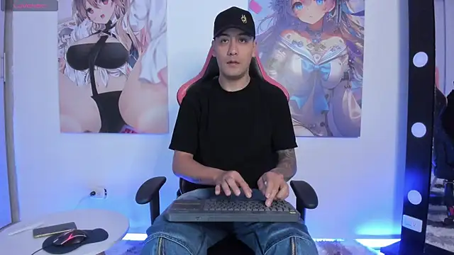 Snapshot of thiago-collins16 chatting on November 7, 12:05 pm thiago-collins16 online show from November 7, 12:05 pm