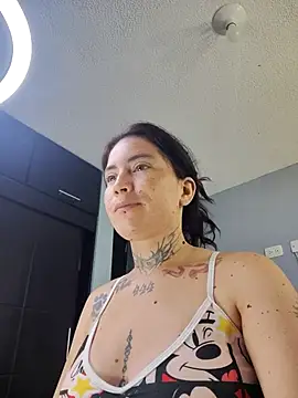 Snapshot of mr_arte chatting on November 6, 11:00 am mr arte online show from November 6, 11:00 am