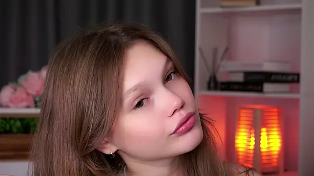 Snapshot of BrookeDyce chatting on November 9, 8:01 am BrookeDyce online show from November 9, 8:01 am