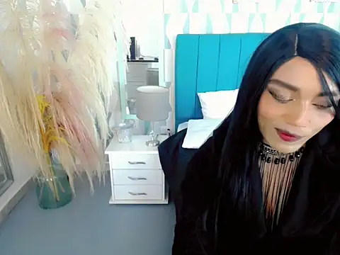 sebastian cruz  online show from November 19, 7:03 pm