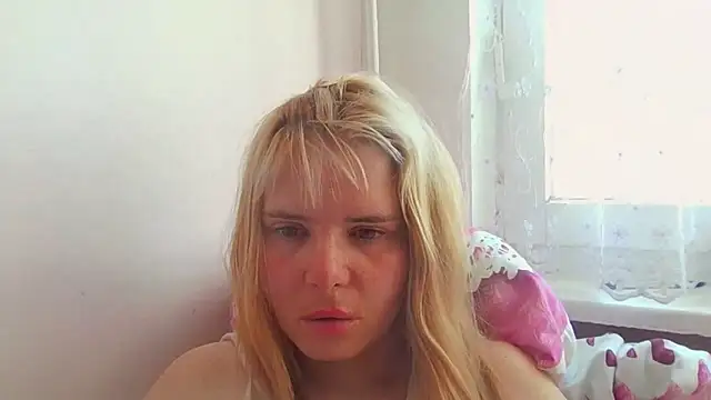 HornyElena online show from April 28, 10:20 am