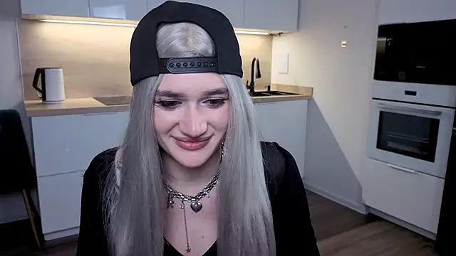 eshleeygreen online show from December 4, 3:43 pm