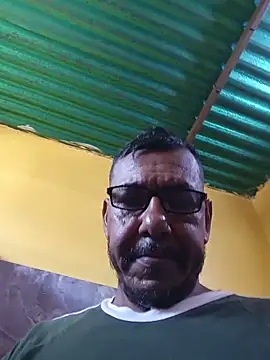 Snapshot of bruno_324278 chatting on June 9, 1:45 pm bruno 324278 online show from June 9, 1:45 pm