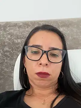 Snapshot of Vicky_ro chatting on November 13, 6:07 pm Vicky ro online show from November 13, 6:07 pm