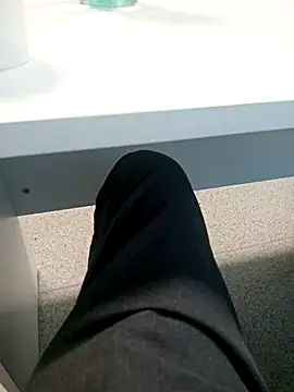 ParlousCarpet online show from March 23, 2:04 am