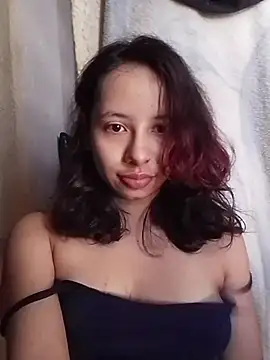 Snapshot of kiaralenon chatting on November 6, 2:40 pm kiaralenon online show from November 6, 2:40 pm