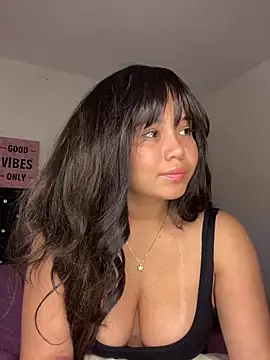 LoliitaBennett online show from March 17, 3:00 am