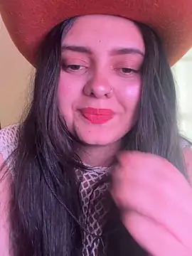 Snapshot of candicewest_ chatting on May 25, 8:59 pm candicewest online show from May 25, 8:59 pm