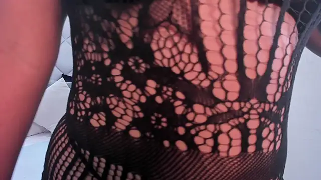 Snapshot of merielenbloom chatting on November 7, 12:38 pm merielenbloom online show from November 7, 12:38 pm