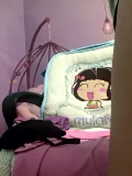 A-886886 online show from March 18, 12:03 am