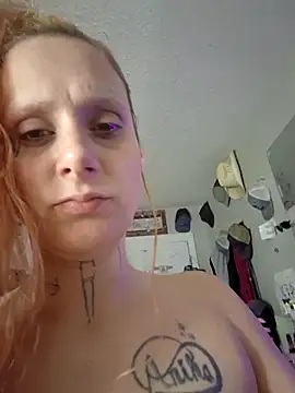 Snapshot of GemmaJustice1127 chatting on May 24, 2:33 pm GemmaJustice1127 online show from May 24, 2:33 pm
