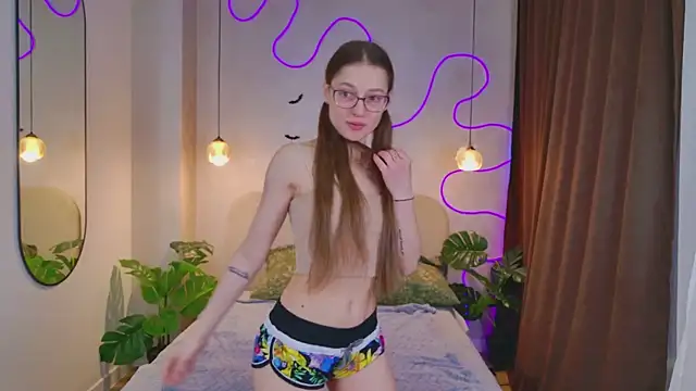 Snapshot of _Velin chatting on November 9, 2:15 pm Velin online show from November 9, 2:15 pm