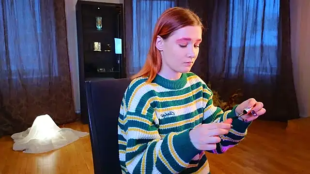 Snapshot of VernonSierras chatting on November 10, 4:44 am VernonSierras online show from November 10, 4:44 am