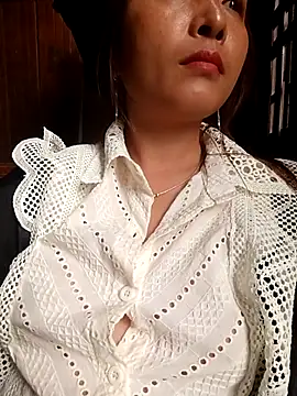 Snapshot of Missa-kute20 chatting on November 8, 2:12 am Missa-kute20 online show from November 8, 2:12 am