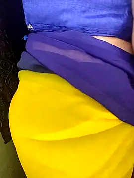 Snapshot of indian_Teena_Bhabhi chatting on April 5, 7:49 am indian Teena Bhabhi online show from April 5, 7:49 am