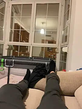 Snapshot of An-Tokio-_ chatting on November 13, 12:20 am An-Tokio- online show from November 13, 12:20 am