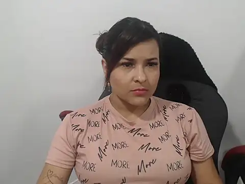 karol loveet online show from December 3, 8:07 pm