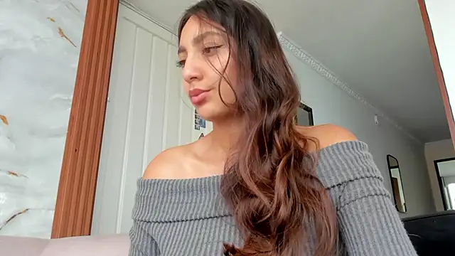 Snapshot of LilyGarcia chatting on June 16, 7:16 pm LilyGarcia online show from June 16, 7:16 pm