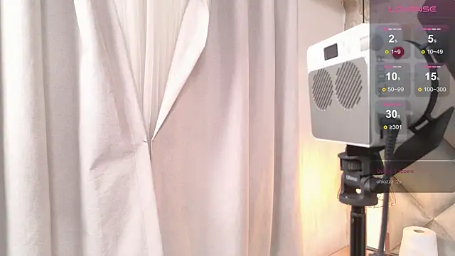 Snapshot of crystal_gilton chatting on June 15, 7:05 pm crystal gilton online show from June 15, 7:05 pm