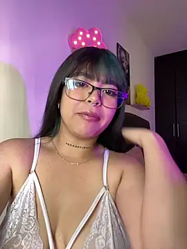 Snapshot of VIOLET_EF chatting on November 8, 7:01 pm VIOLET EF online show from November 8, 7:01 pm