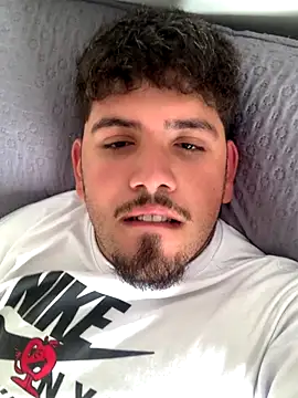 Snapshot of Bbbtro chatting on November 7, 1:00 pm Bbbtro online show from November 7, 1:00 pm