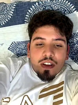 Snapshot of Bbbtro chatting on November 25, 9:26 pm Bbbtro online show from November 25, 9:26 pm