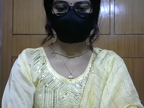 Snapshot of Fairy_Pie chatting on April 7, 7:14 pm Fairy Pie online show from April 7, 7:14 pm
