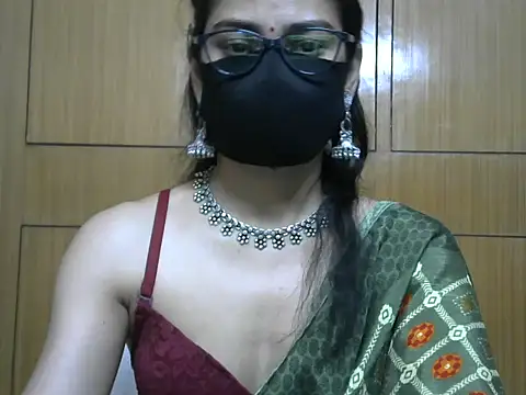 Snapshot of Fairy_Pie chatting on April 19, 9:28 pm Fairy Pie online show from April 19, 9:28 pm