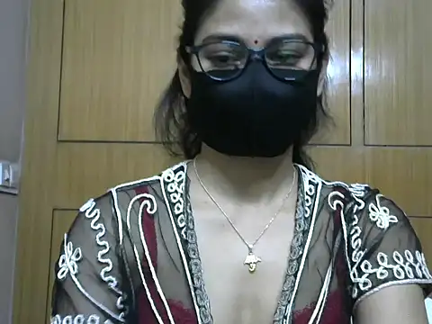 Snapshot of Fairy_Pie chatting on April 24, 9:39 pm Fairy Pie online show from April 24, 9:39 pm