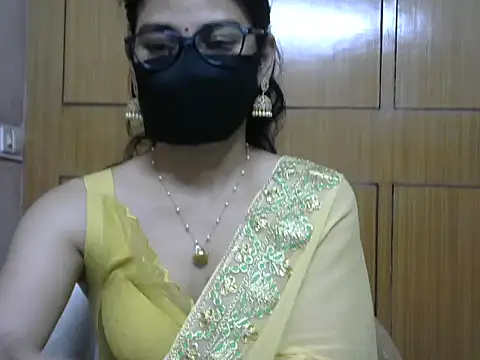 Snapshot of Fairy_Pie chatting on April 29, 5:41 pm Fairy Pie online show from April 29, 5:41 pm