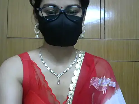 Snapshot of Fairy_Pie chatting on May 11, 5:43 pm Fairy Pie online show from May 11, 5:43 pm