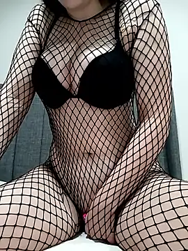 Snapshot of _NATURA_ chatting on December 19, 10:28 pm NATURA online show from December 19, 10:28 pm