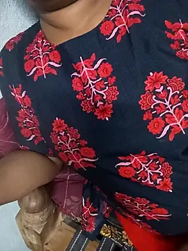 Snapshot of Rathi_telugu_couple chatting on January 6, 11:18 pm Rathi telugu couple online show from January 6, 11:18 pm