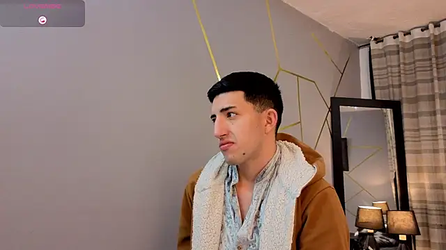 Un Sluttyy online show from December 16, 11:37 am