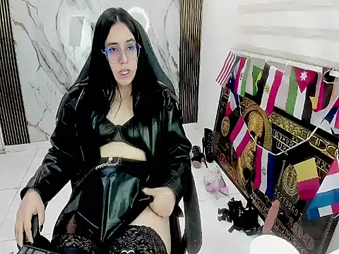 queen findom1 online show from July 14, 10:21 am