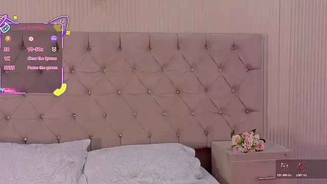 Snapshot of ZarinaWynne chatting on July 16, 2:34 pm ZarinaWynne online show from July 16, 2:34 pm