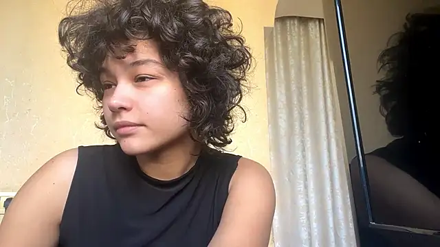 Snapshot of StyxPanda chatting on November 8, 7:30 am StyxPanda online show from November 8, 7:30 am