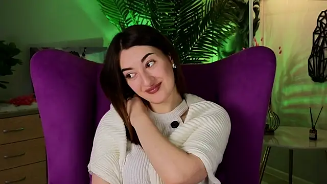 Snapshot of DelsieKorwin chatting on November 7, 8:58 am DelsieKorwin online show from November 7, 8:58 am