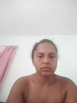 Snapshot of _Lizeth_ chatting on April 2, 8:06 pm Lizeth online show from April 2, 8:06 pm