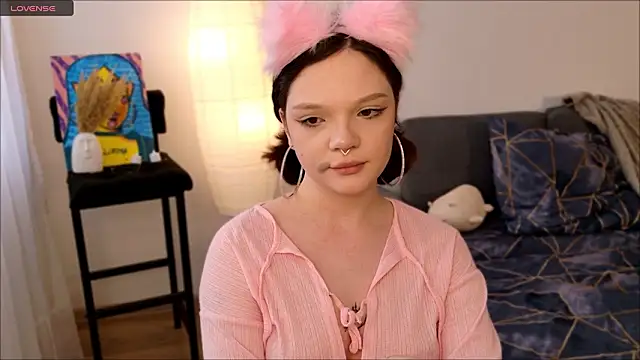 Snapshot of Sweety_cheeky chatting on March 11, 2:01 pm Sweety cheeky online show from March 11, 2:01 pm