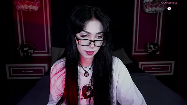 Snapshot of FetishForCassie chatting on July 18, 7:34 am FetishForCassie online show from July 18, 7:34 am